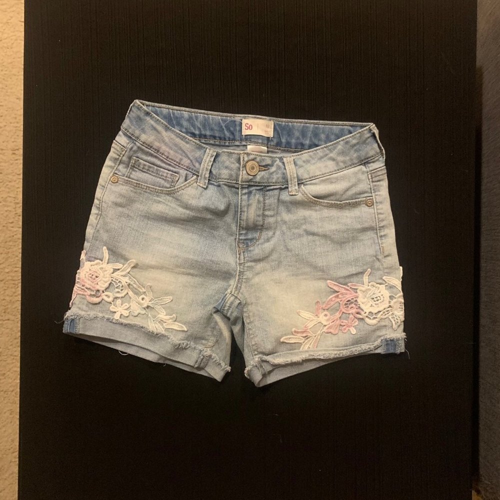 SO girls lace applique jean shorts